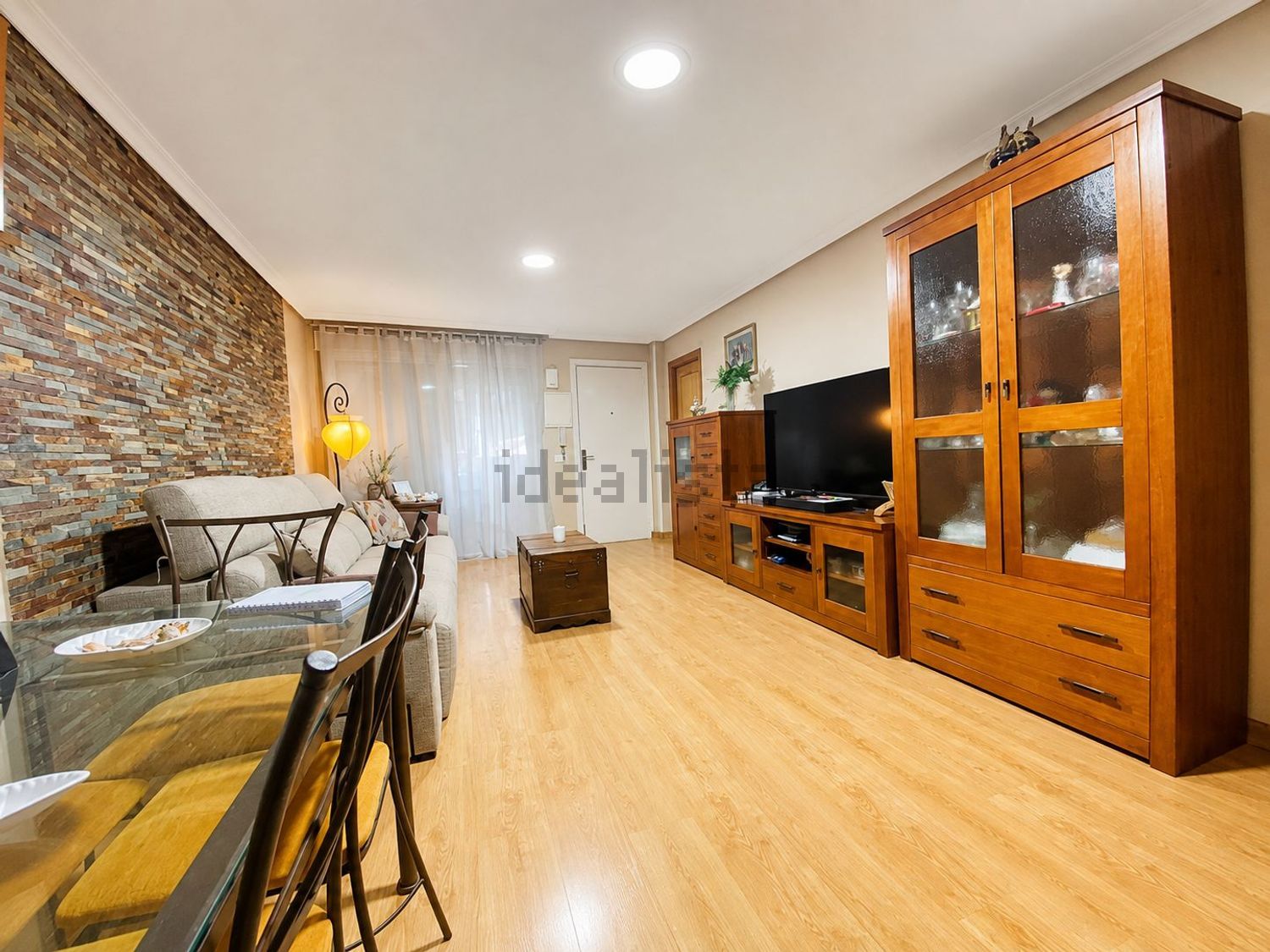 Planta baja de 3 dormitorios con terraza en San Agustín, Alicante - foto 7