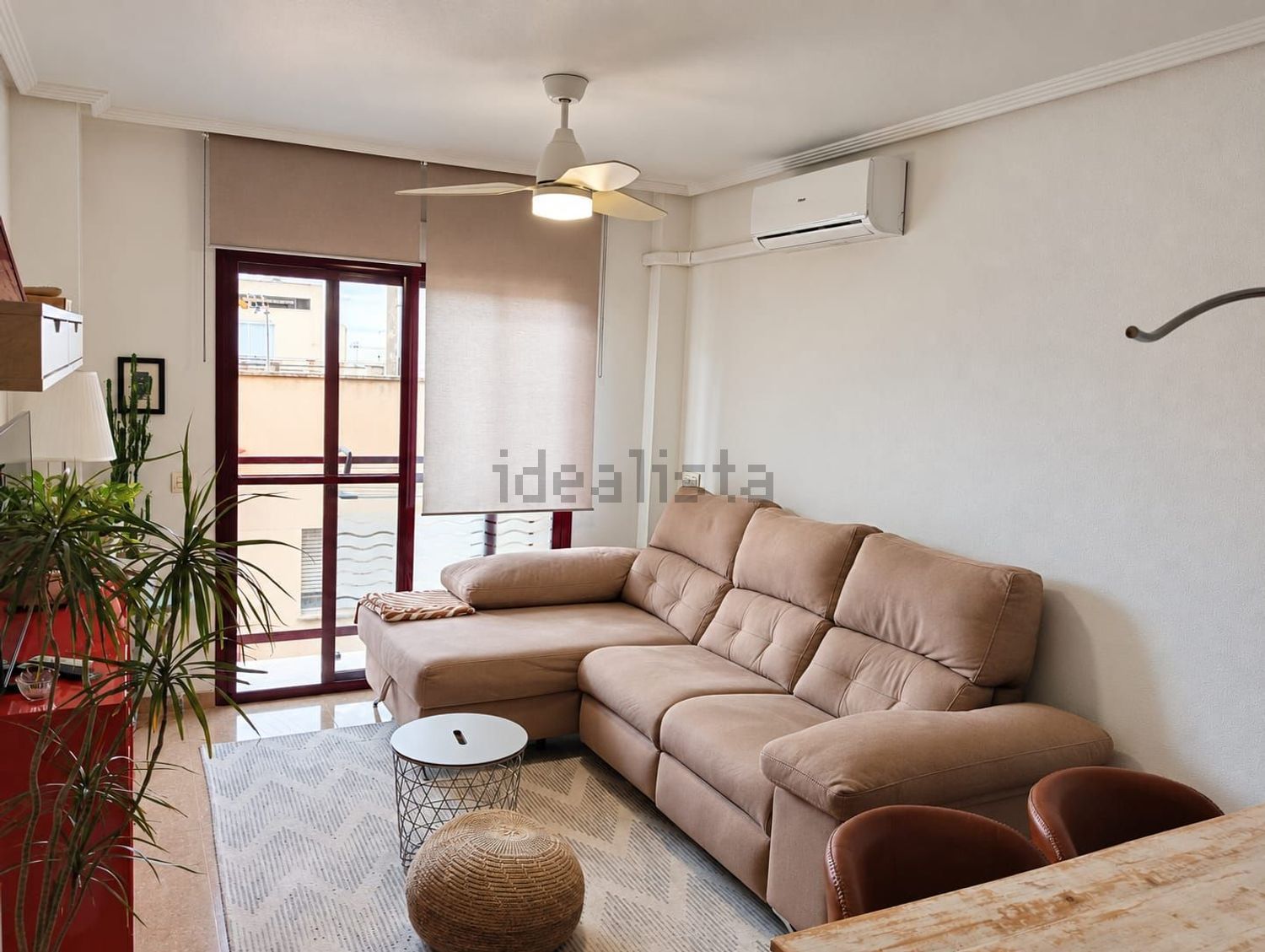 Piso de 3 dormitorios con garaje y trastero en La Florida, Alicante