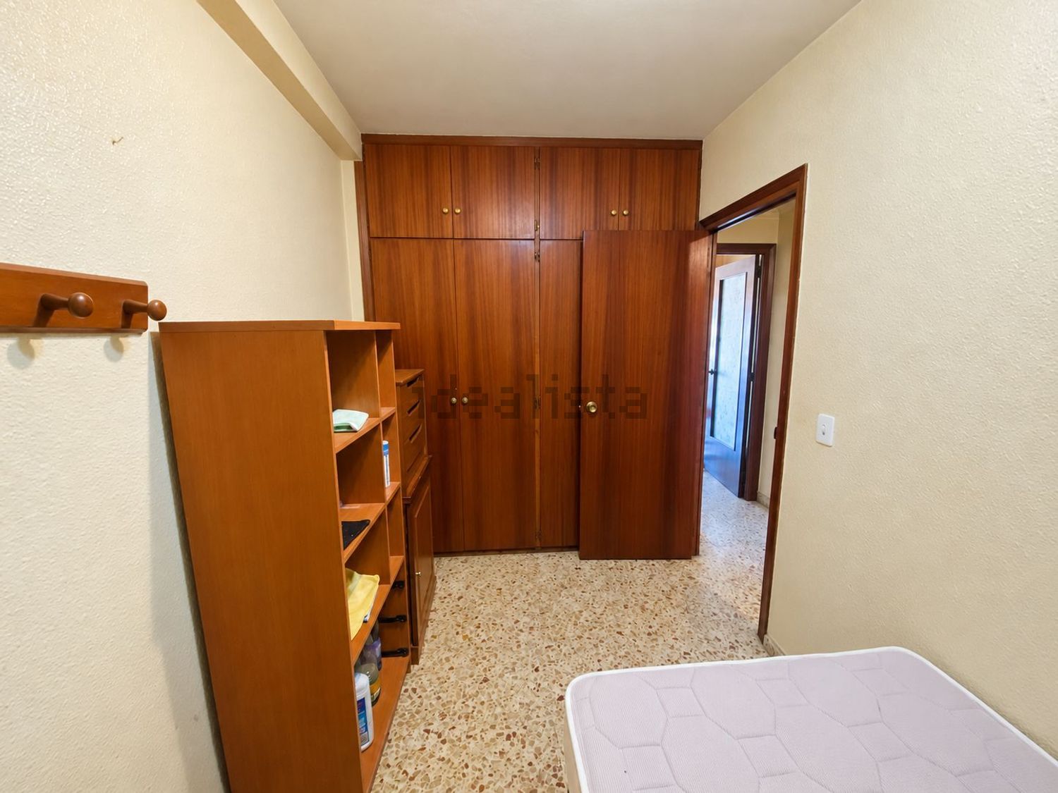 3-bedroom flat with terrace in central Benidorm - photo 12